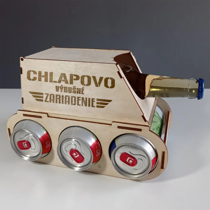 Chlapovo výbušné zariadenie - tank na pivo s gravírovaním