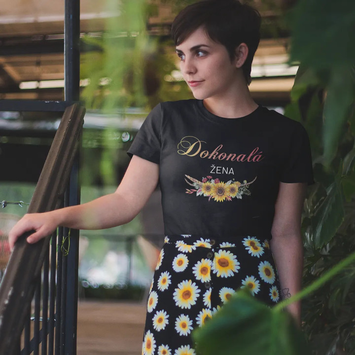 Dokonalá žena - dámske tričko s potlačou