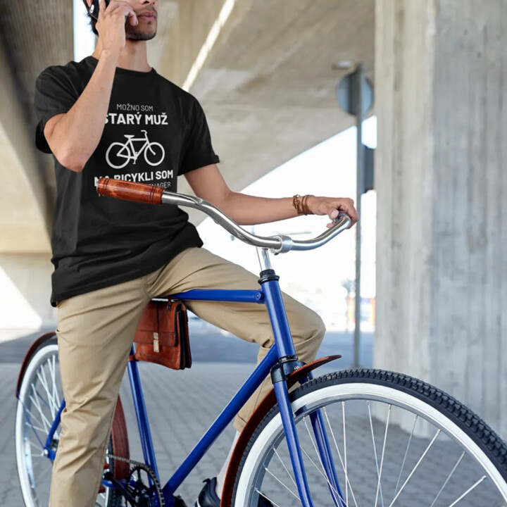 Možno som starý muž, na bicykli som mladý ako teenager - pánske tričko s potlačou