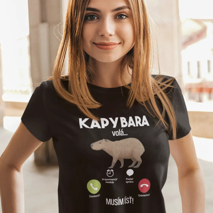Kapybara volá, musím ísť - dámske tričko s potlačou