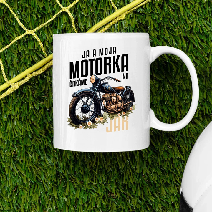 Ja a moja motorka čakáme na jar - keramický hrnček s potlačou