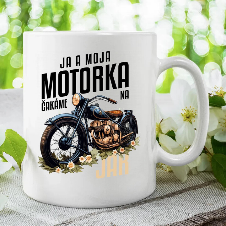 Ja a moja motorka čakáme na jar - keramický hrnček s potlačou