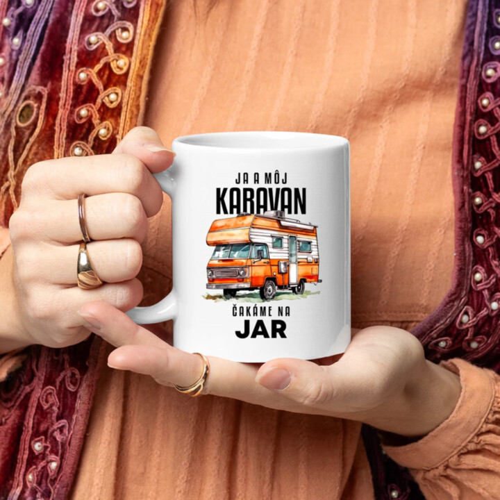 Ja a môj karavan čakáme na jar - keramický hrnček s potlačou
