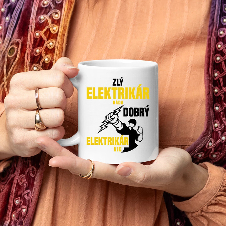 Zlý elektrikár háda, dobrý elektrikár vie  - keramický hrnček s potlačou
