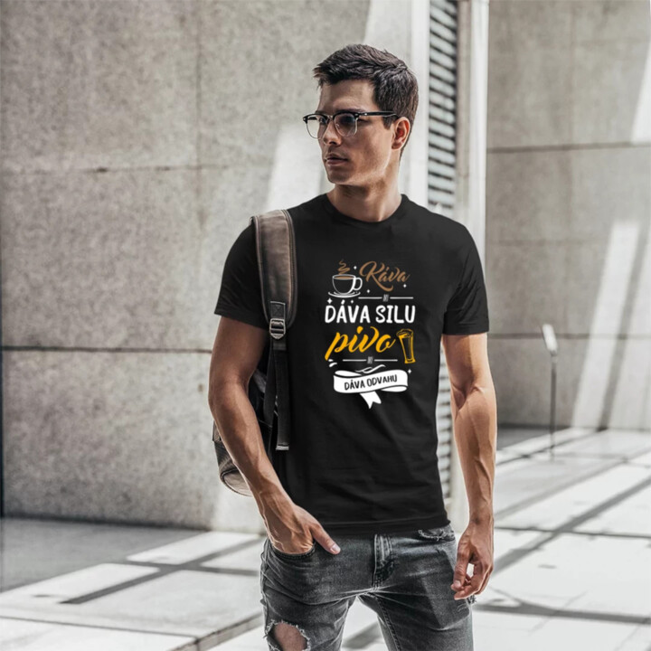 Káva mi dáva silu, pivo mi dáva odvahu - pánske tričko s potlačou