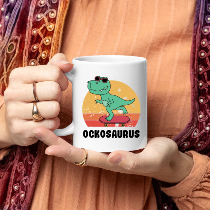 Ockosaurus - keramický hrnček s potlačou