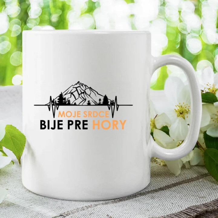 Moje srdce bije pre hory - keramický hrnček s potlačou
