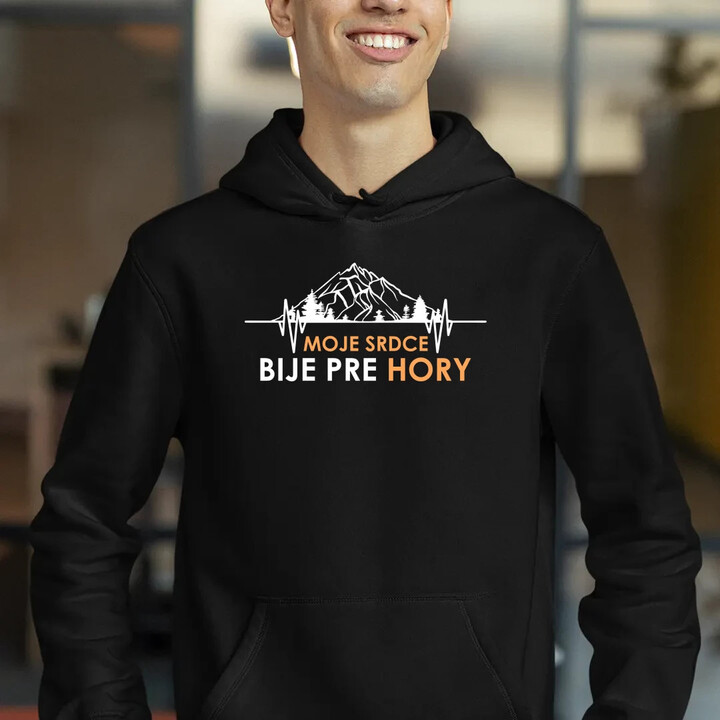 Moje srdce bije pre hory  - pánska mikina s potlačou