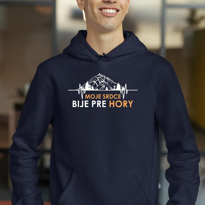 Moje srdce bije pre hory  - pánska mikina s potlačou