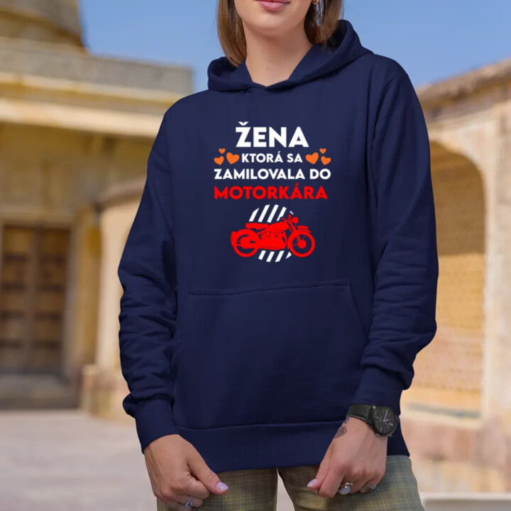 Žena, ktorá sa zamilovala do  motorkára  - dámska mikina s potlačou