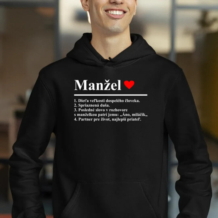 Manžel - slovníková definícia  - pánska mikina s potlačou
