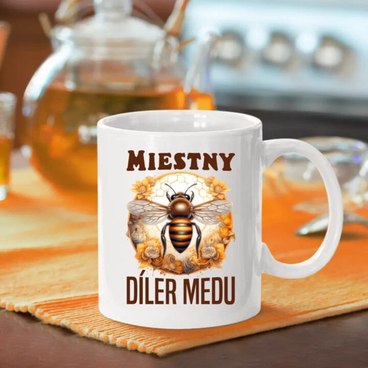 Miestny díler medu - keramický hrnček s potlačou