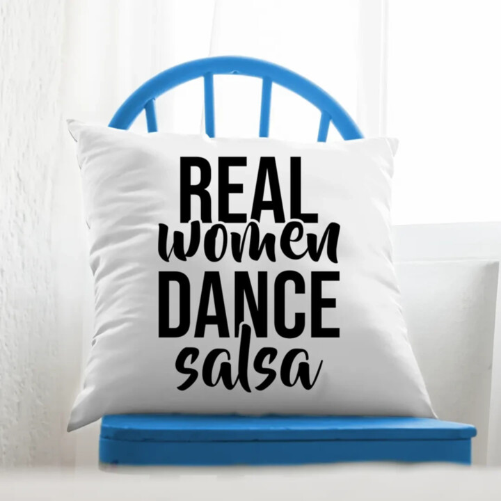 Real women dance salsa - vankúš s potlačou