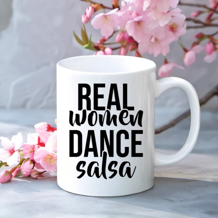 Real women dance salsa - keramický hrnček s potlačou