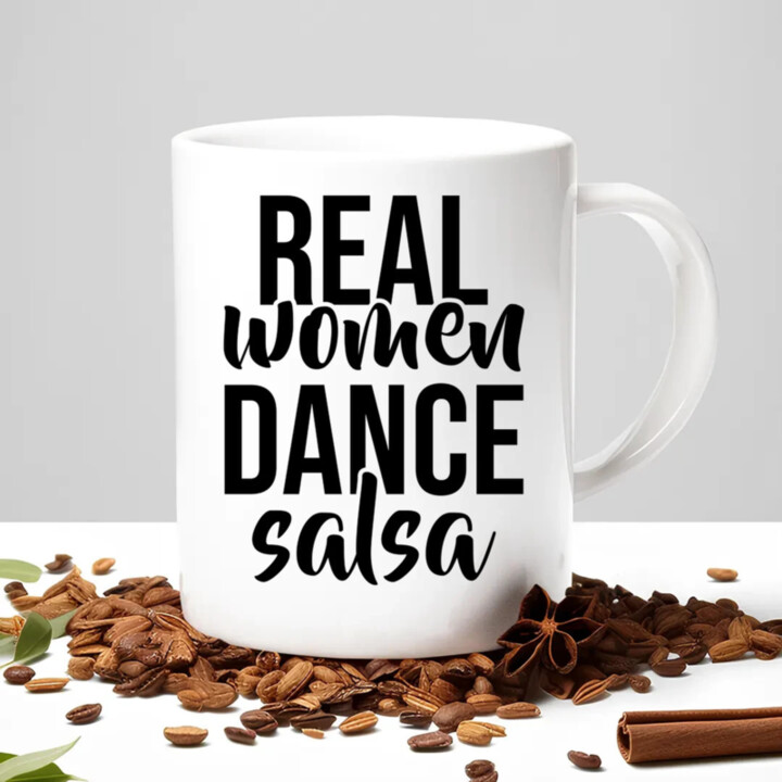 Real women dance salsa - keramický hrnček s potlačou