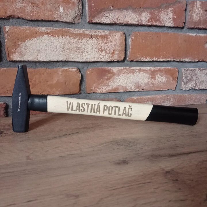 Kladivo s gravírovaním - produkt s vlastnou potlačou