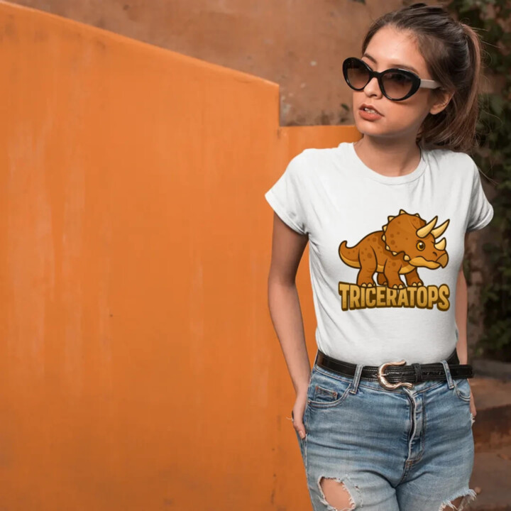 Triceratops Dinosaurov - dámske tričko s potlačou