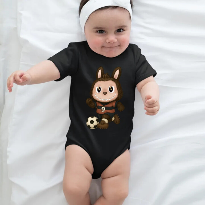 Plyšový Maskot Bubu Futbalista  - body s potlačou pro fanoušky Labubu