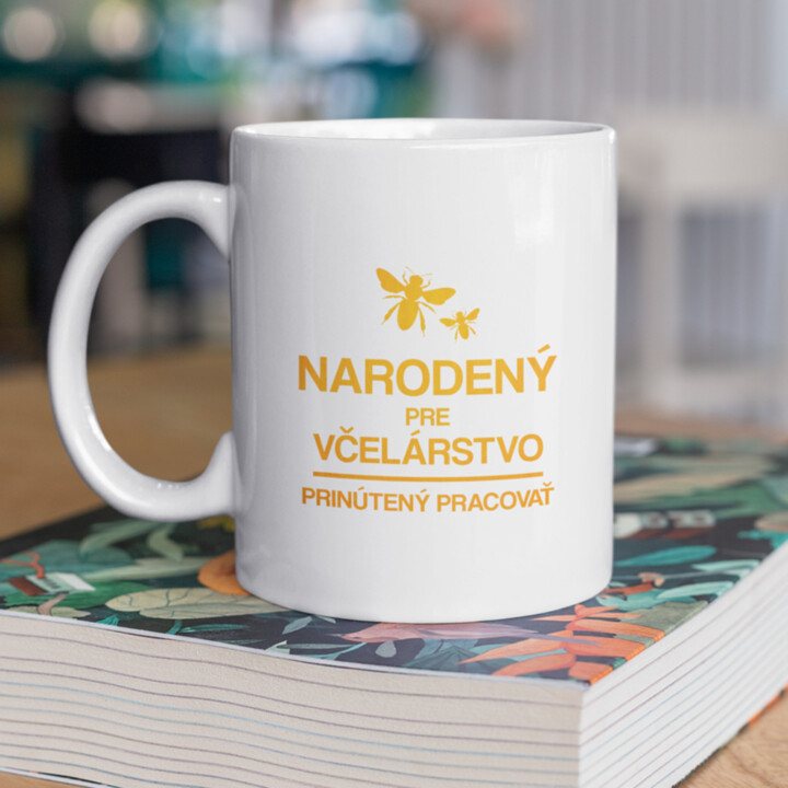 Narodený pre včelárstvo - keramický hrnček s potlačou