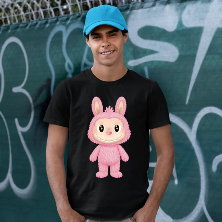 Plyšový Maskot Bubu Ružová - pánske tričko s potlačou pre fanúšikov Labubu