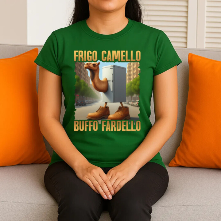 Frigo Camello Buffo Fardello - Italian Brainrot - ťava chladnička - dámske tričko s potlačou