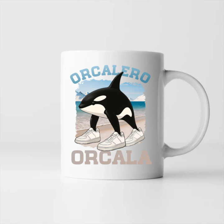 Orcalero Orcala - kosatka v topánkach - Italian Brainrot - keramický hrnček s potlačou