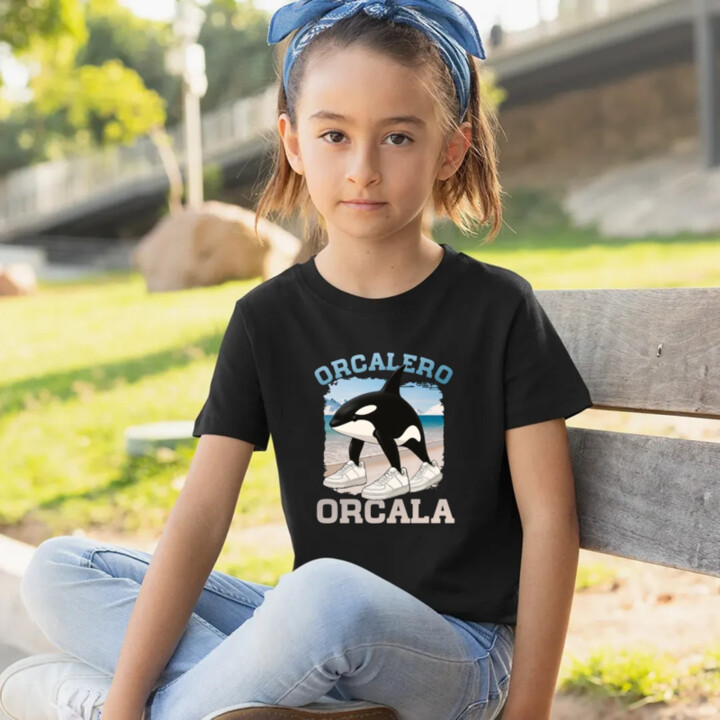 Orcalero Orcala - kosatka v topánkach - Italian Brainrot - detské tričko s potlačou