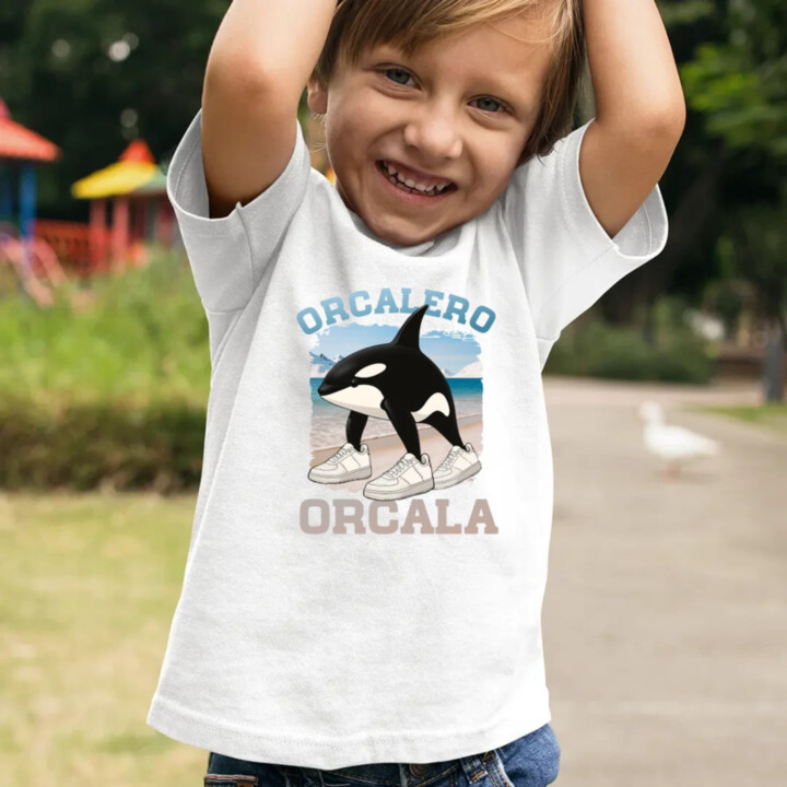 Orcalero Orcala - kosatka v topánkach - Italian Brainrot - detské tričko s potlačou