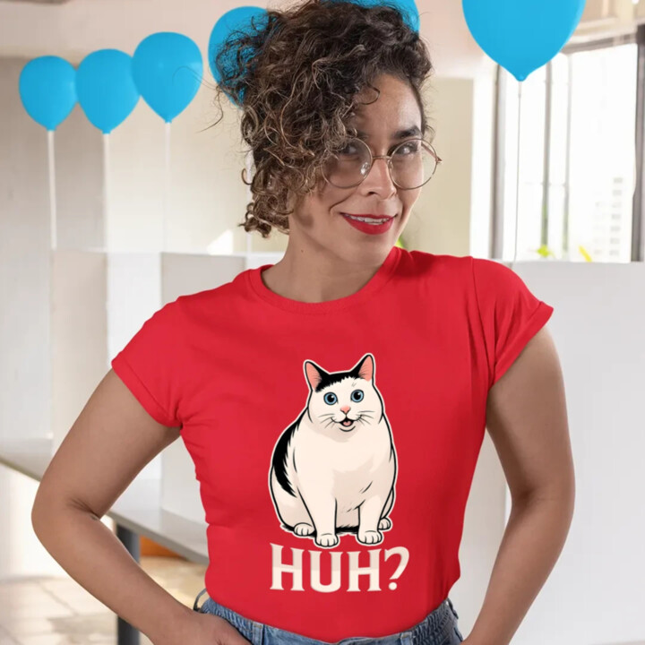 Huh? - biela mačka - dámske tričko s potlačou