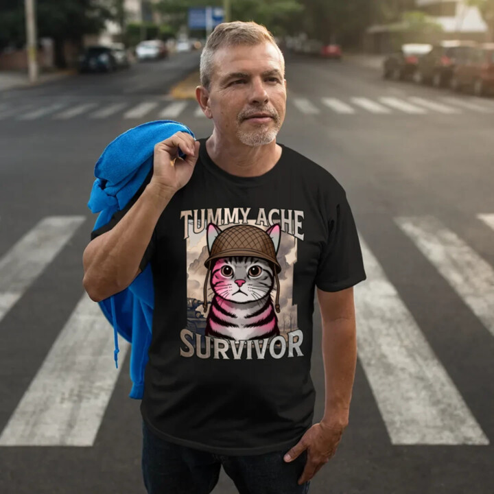 Tummy ache survivor - mačací vojak - pánske tričko s potlačou