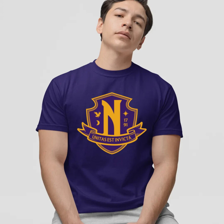 Unitas Est Invicta - Nevermore Academy - pánske tričko s potlačou