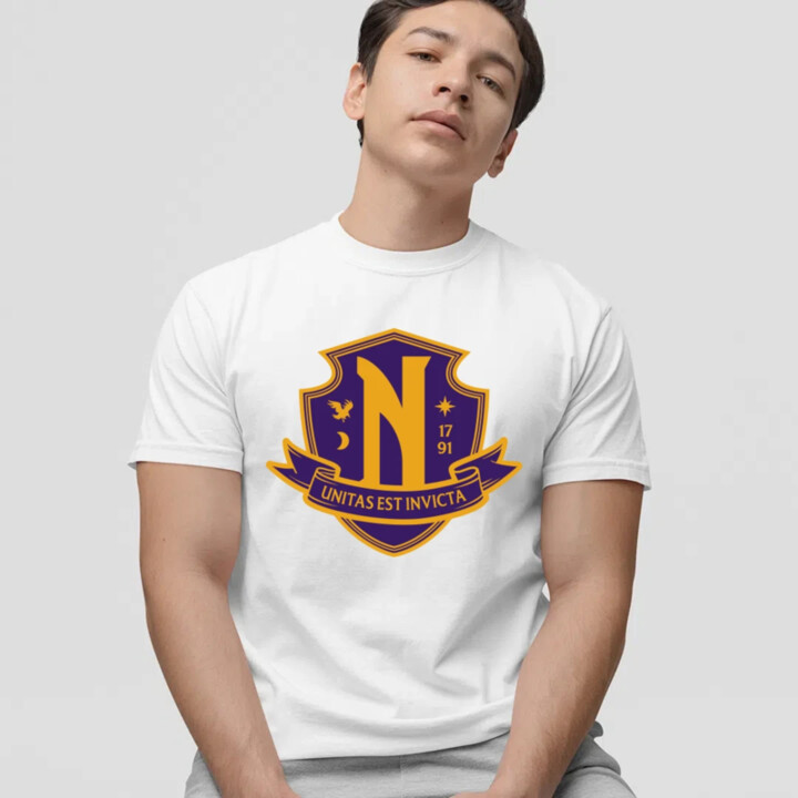 Unitas Est Invicta - Nevermore Academy - pánske tričko s potlačou