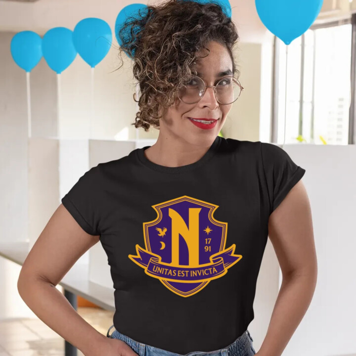 Unitas Est Invicta - Nevermore Academy - dámske tričko s potlačou