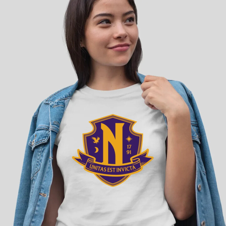 Unitas Est Invicta - Nevermore Academy - dámske tričko s potlačou