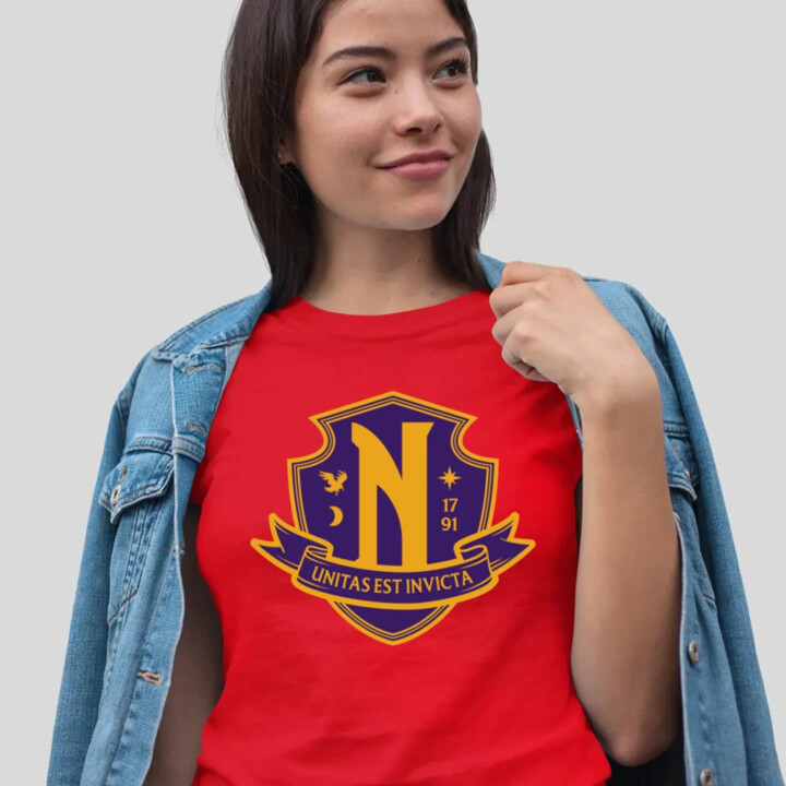 Unitas Est Invicta - Nevermore Academy - dámske tričko s potlačou
