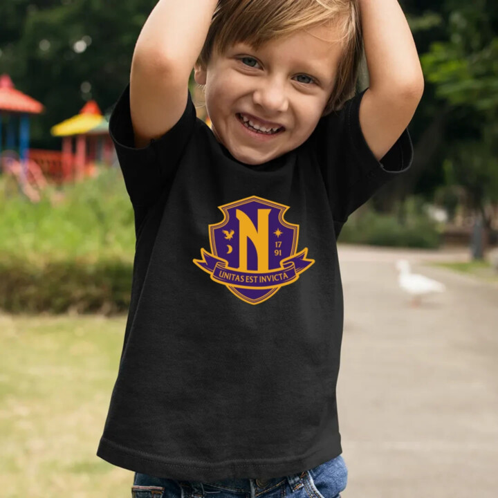 Unitas Est Invicta - Nevermore Academy - detské tričko s potlačou