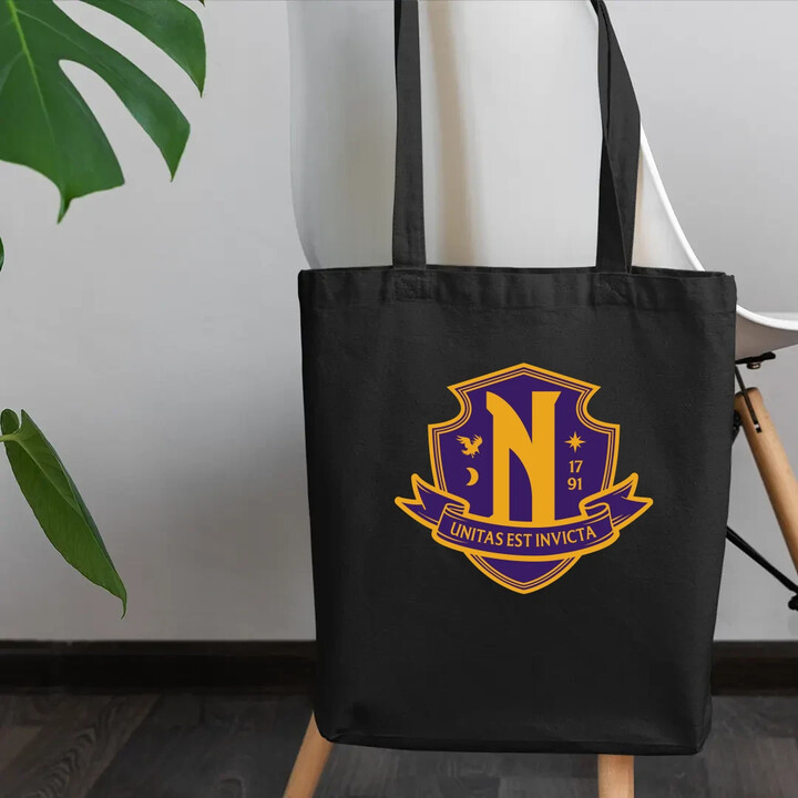 Unitas Est Invicta - Nevermore Academy - taška s potlačou
