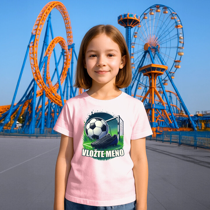 Futbal (meno) - lopta a ihrisko - detské tričko s potlačou - personalizovaný produkt