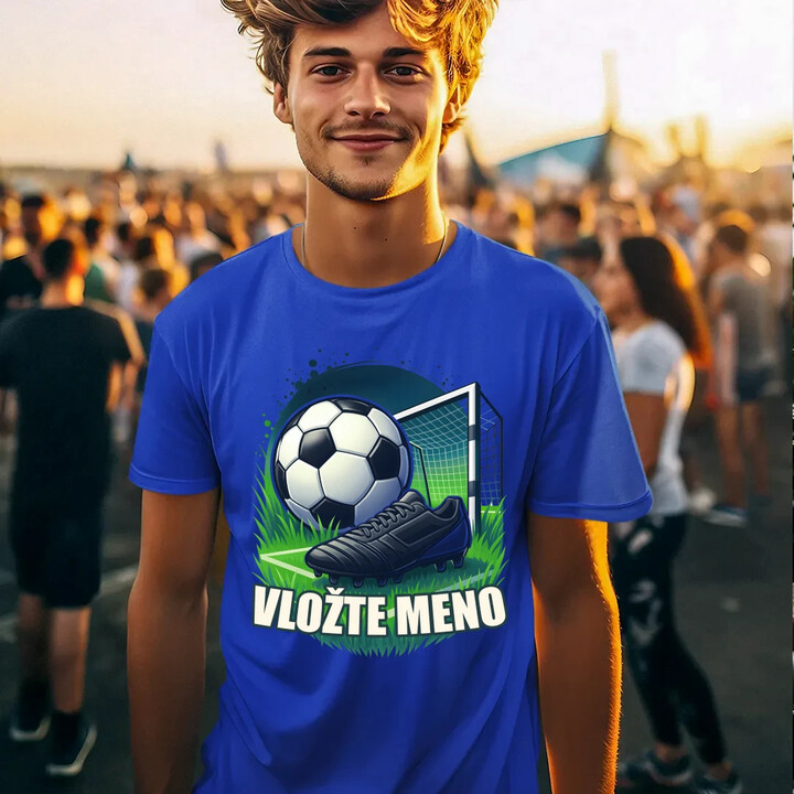 Futbal (meno) - lopta a ihrisko - pánske tričko s potlačou - personalizovaný produkt