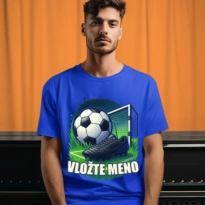 Futbal (meno) - lopta a ihrisko - pánske tričko s potlačou - personalizovaný produkt