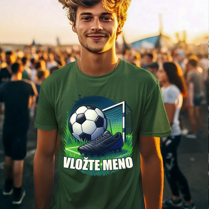 Futbal (meno) - lopta a ihrisko - pánske tričko s potlačou - personalizovaný produkt