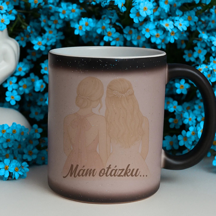Mám otázku... Budeš mojou svedkyňou? – blondínka - magický trblietavý hrnček s potlačou