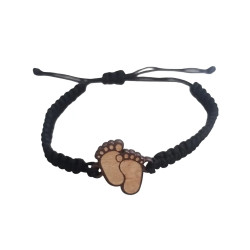 Detské nohy – drevený náramok s gravírovaním