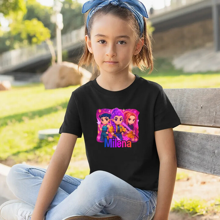 Huntrix s menom - detské tričko s potlačou pre fanúšikov huntrix KPop Demon Hunters - personalizovaný produkt