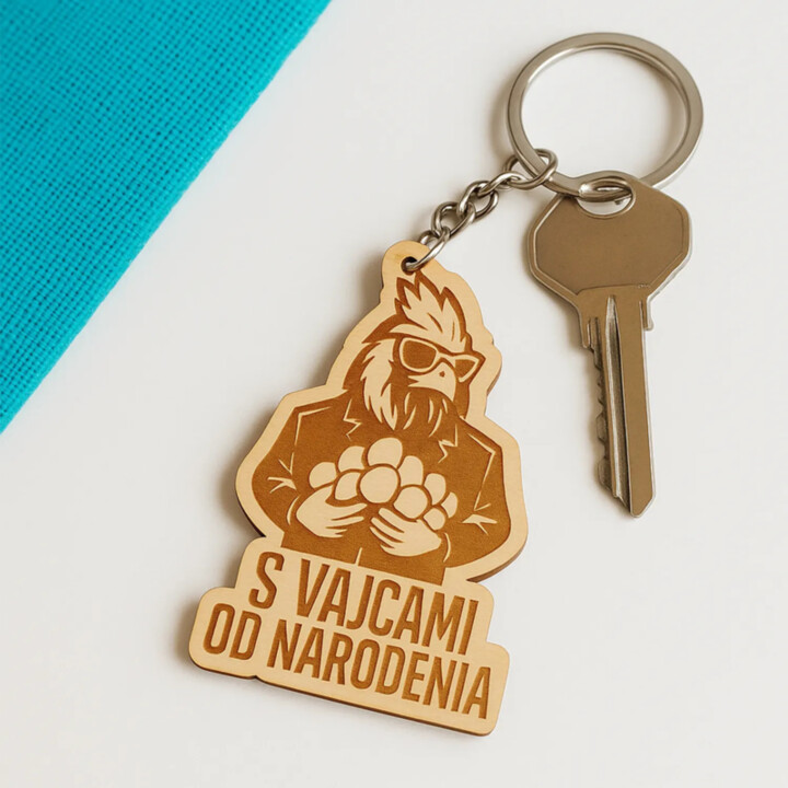 S vajcami od narodenia - kľúčenka s gravírovaním