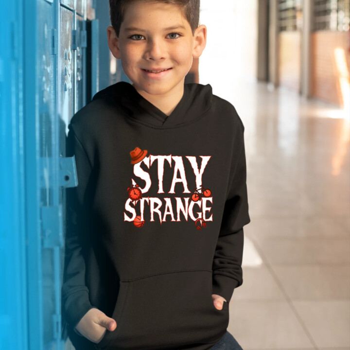 Stay strange pre fanúšikov seriálu Stranger Things - detská mikina s kapucňou