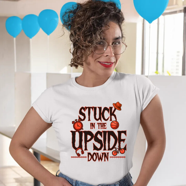 Stuck in the upside down pre fanúšikov seriálu Stranger Things - dámske tričko s potlačou