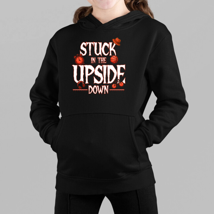 Stuck in the upside down pre fanúšikov seriálu Stranger Things - detská mikina s kapucňou