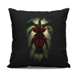 Demogorgon pre fanúšikov seriálu Stranger Things - čierny vankúš s potlačou