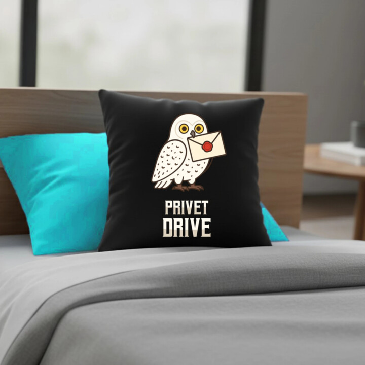 Privet Drive - Hedwiga - čierny vankúš s potlačou pre fanúšikov série Harry Potter